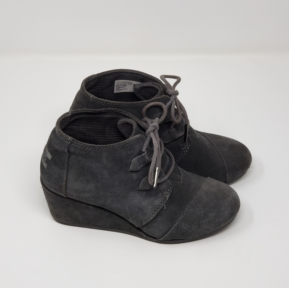 Toms Wedge Ankle Booties Women's Size 6.5 Stone Grey Suede Desert Wedge Boot